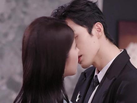 #灼灼夜色入我怀#熊安妮陈建宇新剧太好磕了#熊安妮#陈建宇@告白剧场(多部短剧预约中~