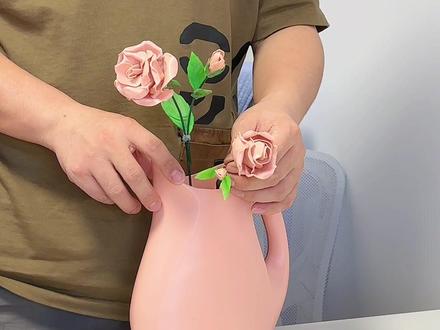 老公居然用塑料瓶给我做了花和花瓶?!#夫妻日常#手工diy#立白大师香氛洗衣液