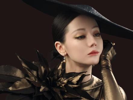 我姐当年就这样霸榜四个平台热搜第一! #迪丽热巴 #红毯 #女明星