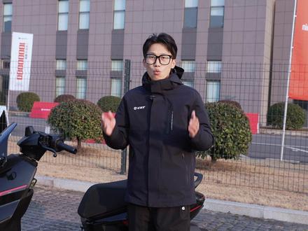 全球限量1999台 价格23999元 九号M5 P千万台纪念款 性能直逼E300P#九号电动车 #九号M5P #九号真智能 #电摩 #EQB电动车实验室