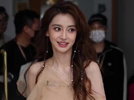 何穗是baby娱乐圈最怕见到的人 #热点