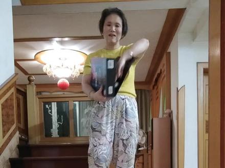我喜欢打乒乓。买了蝴蝶牌,8星。真棒。