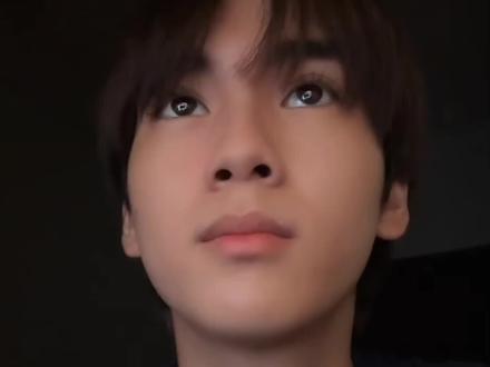 是因为P柳来了吗,害羞,关直播。#尤金 #啪叽 #ryujinpatji #dmd恋综