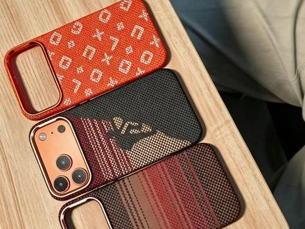 真正的高端IPHONE玩家都用凯夫拉! 真懂Iphone的玩家才知道怎么选择手机壳。
那些花里胡哨的大 logo 壳,都配不上你!
真正的高端手机壳,还得是凯夫拉!
✅ 防弹衣同源芳纶纤维,轻到没感觉,防摔直接拉满
✅ 手工编织肌理,老钱风拉满,懂的人一眼识货
✅ 超薄不硌手,不影响磁吸,手感直接封神
你以为省了几百块买廉价壳,
最后只会在故障率、手感、回收价里亏回去!
真正的质感,是给懂的人准备的!
#凯夫拉手机壳 #iPhone17ProMax #数码好物 #手机壳推荐