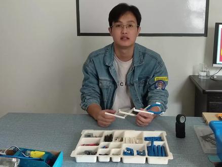 乐高六岁课程第二课——工具夹子