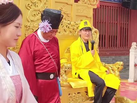 清明上河园经验分享 随机带一位韩国欧巴玩转清明上河园,语言不通,居然也玩得超嗨~#交出你们旅游体验最好的城市 #超会玩派对