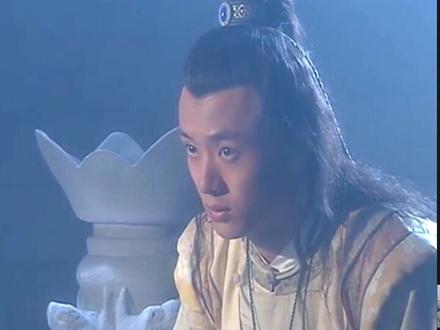 石破天vs白自在,修仙的站着让练武的打,看到白自在的手我笑了