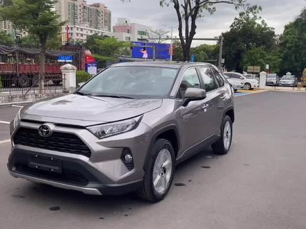 #抖音汽车 #卖车的小姐姐 今天分享一下#荣放rav4 铂青铜金属色