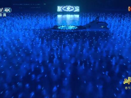 #迪丽热巴 石榴花化身人鱼公主,回眸美极了!#春晚