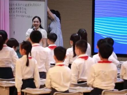 三年级下册《火烧云》 三年级下册《火烧云》小学语文特级教师优质公开课名师示范课新课标学习任务群赛课一等奖(含配套课件教案逐字稿)