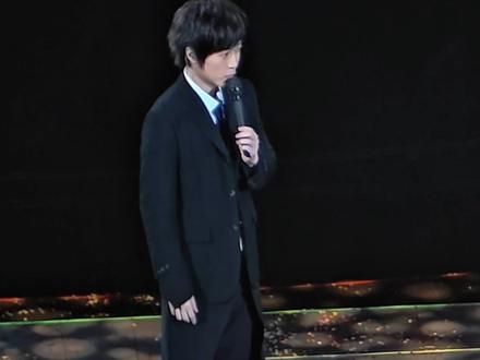 真正到现场的人都是感谢
不知道哪来那么多酸民
喊谢谢阿信的不是wmls
因为wmls都会喊陈信宏dddd
因为只候补到山顶拍的很糊 陈信宏上台磕到头了发型乱了 你要是还有人挑刺我会骂回去😇
#fforever #恒星之城