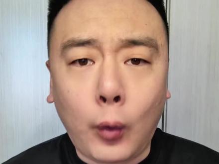 广西一学校长开会结尾说句一句呦西!#离了大谱 #离谱