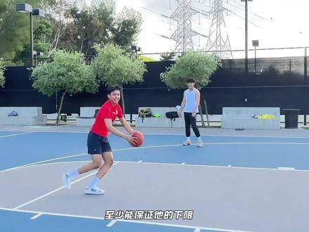 柯冉这协调性真的是独一档#柯冉#自由球风 #周楷恒#篮球需要沉淀 #识货种草官