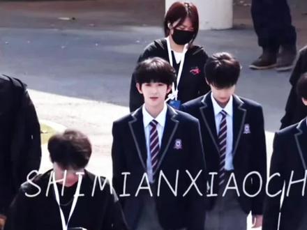 我就这样被谢逸舟迷倒…#陈浚铭 #谢逸舟 #陈浚铭谢逸舟 #tf四代