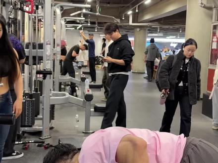 高位下拉练上背怎么做#增肌