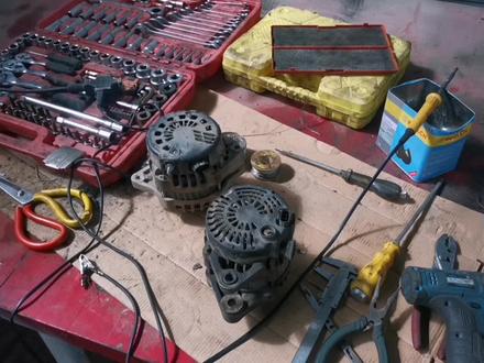 汽车发电机不发电 想自己换碳刷和调节器的 可以看看这视频