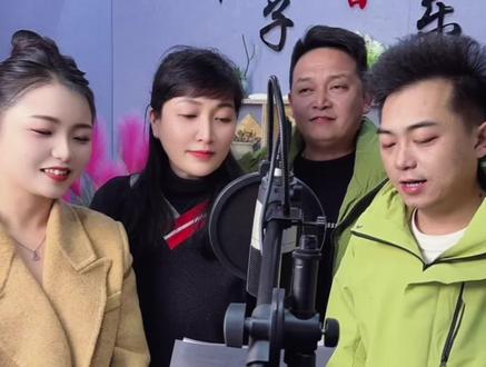 #云南山歌#原创#马丽波#新歌上线
歌名:郎在东来妹在西