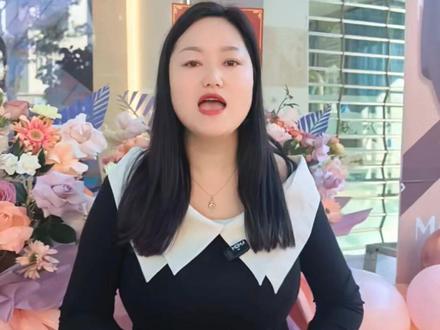 新店启幕,衣你而美,快来选美衣#品牌女装 #MOFAN女装 @MOFAN•摩凡(祥云店) @朗朗枫 @任志华 @杨丽吃喝玩乐探店 @开出租的小姐姐 @林丽锦 @房产置业芳芳