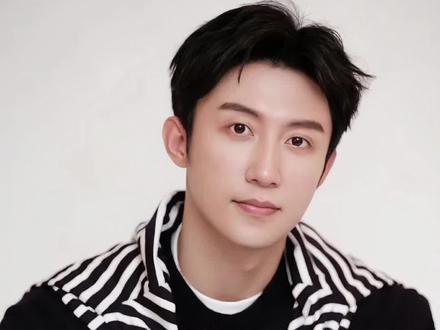 为啥是黄景瑜登太空?不靠光环靠硬汉精神,太贴合了 #黄景瑜 #黄景瑜上太空