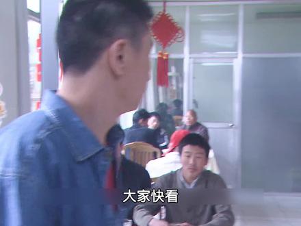刑警大队长来到饭馆吃饭,竟意外撞破惊天大案,幸好警察及时赶到#影视 #好剧推荐 #宅在家dou追剧 #宅家dou剧场 #热血