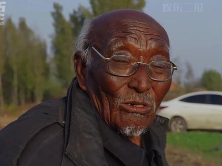 明明春节前还好好的,为何75岁“钓帝”黑大爷从生病到去世仅5天?病逝细节曝光才知有多突然#钓帝黑大爷因病去世 #邓刚 #网红 #影娱热点团 #内容启发搜索