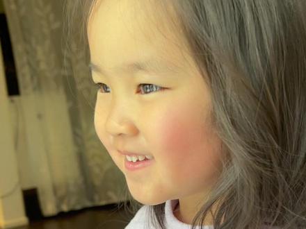 大阪人欢呼了 上一场雪能堆雪人是三年前
小哎呀还是个小baby的时候
今天本来有正事要干的
真的直接就不干了😂😂😂专心堆雪人
太快乐的一天了🥳🥳🥳
#日本 #海外生活 #日常vlog #雪人