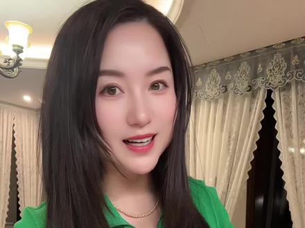 #晒出我家的小年美食 80后小时候过年的一道必备小零食,我们叫它炸麻叶,你们管它叫什么呢?按照我的方法做,百分百成功!#美食教程 #美食趣胃计划 #做饭我是认真的好吃是必须的 #来给生活比个心每天都要甜甜的