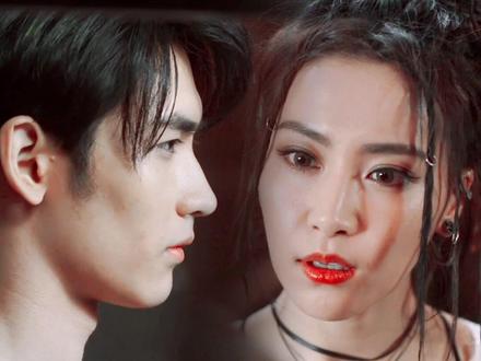 小哥相亲!哈哈哈哈!#重启之极海听雷 #黄俊杰张起灵 #黄俊杰