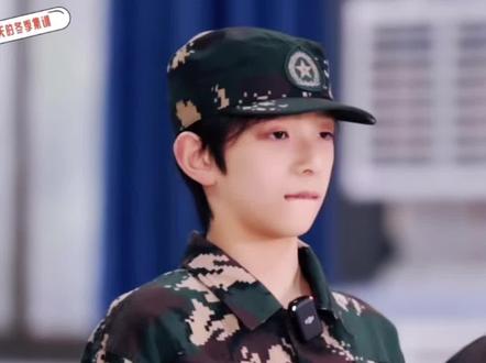 怎么有人连素颜都这么帅#陈浚铭 #tf四代