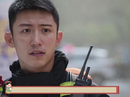 景瑜也真是的(扶额苦笑),到底会不会演戏啊 #他从火光中走来 #黄景瑜