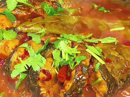 #年夜饭菜单提前曝光了 过年啦,鱼是饭桌上不可缺少的风景线,今天跟我学这道草鱼的做法吧!#美食教程 #同城热门 #一起学做菜 @DOU+小助手 #鱼的花式做法