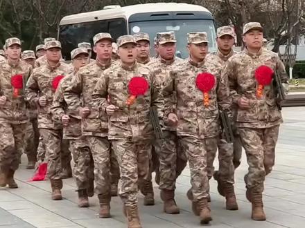 2026年春季,第一批入伍新兵3月15号开始起运!#应征入伍 #征兵季 #新兵送站 #大学生入伍