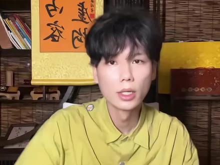 你们说门外的到底是什么东西#民间故事 #恐怖 #白天的理性总是在夜里翻了船 #自建房 #灵异故事