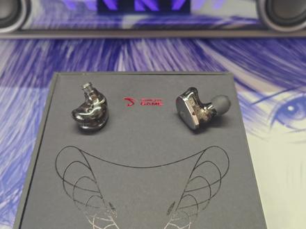 兴戈 光噬EG280,游戏音乐轻松拿捏🤏。
#兴戈EG280 #兴戈 #游戏耳机 #hifi耳机 #好物推荐🔥