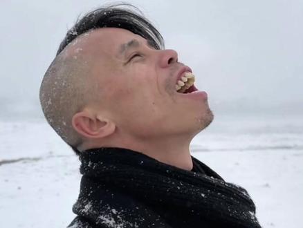 初雪至,岁末添新凉。初雪氛围感ai指令和教程来了 #初雪 #豆包ai #豆包P图已经nextlevel了 #豆包 #豆包p图指令