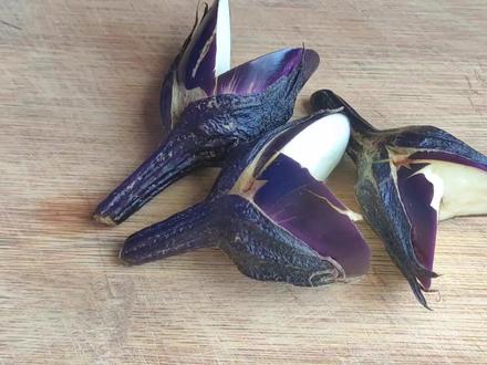 茄子蒂煮一煮,作用太厉害了,老祖宗的方法,谁用谁好,快收藏 #茄子🍆 #茄子 #土方法分享 #止咳化痰清肺方法 #地三鲜 #鱼香茄子 #冰糖 #烹饪 #跟着抖音学做菜 #茄子蒂煮水