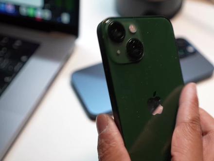 iPhone漏洞已经有人中招了?这次别不当回事#iPhone #iPhone漏洞 #darksword #IOS #IOS18