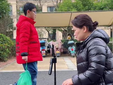 记录生活拍摄剪辑,超详细教程,儿子干活,妈妈拍摄#零基础学拍摄剪辑#自煤体新手怎么入门#教程#拍摄技巧@DOU+小助手 @抖音创作小助手