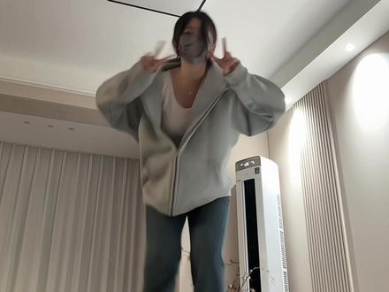 白菜对我笑~#白菜对我笑 #浅跳一下#白菜对我笑舞蹈挑战