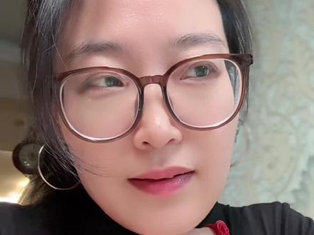 希望每个“qin”都能拥有他的“duang”
#泰剧推荐 #怦然与你 #teeteepor #原生家庭 #是老娜