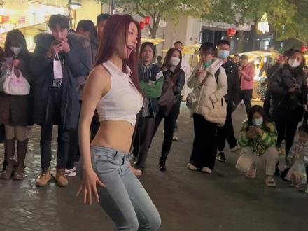 #路人视角 #只要我不尴尬尴尬就是别人 罗玉姬子果然是本人漂亮,身材特别好,爱了爱了#罗玉姬子