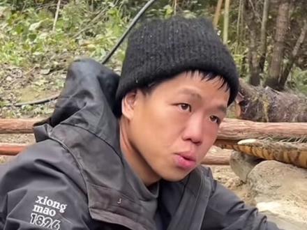 #张老六 #荒野求生 #七星山 张老六官宣20天退赛