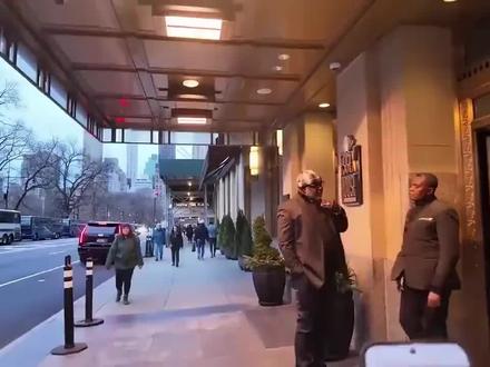 牢A:中介可以换个思路,中介也可爱国,,,