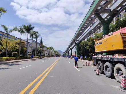 都说比亚迪干活累,吃猪食,四菜一汤才花6块钱,你们觉得咋样? #工厂生活 #为一线员工点赞 #简简单单又一餐 #快餐盒饭