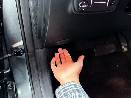 长安汽车空气滤芯和空调滤芯的更换过程,还送安装工具。自己动手还能省钱。建议定期更换滤芯以避免车内异味、发动机问题和油耗增加。#长安汽车 #汽车好物
#空调滤芯 #空调空气滤芯更换