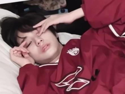 豚豚馒馒慢点长大好不好😭
#王橹杰 #厂一夫 #豚馒 #萌物 #fyp