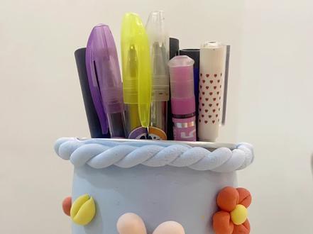 超轻粘土 笔筒,一共包含四种小花做法,非常nice,你有笔筒吗☺️你的笔有地方放吗☺️#手工diy #手工 #一学就会系列 #亲子手工 #笔筒