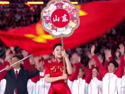 跟着“省歌”盘点全运会山东队名场面,网友调侃:“山东终于也是做上全国统一试卷了!”继续期待山东队接下来的精彩表现!#山东队全运会战绩可查 #全运会山东名场面 #相亲相爱