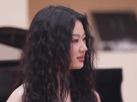 #单依纯 依纯遇到刁钻问题,回怼吴彤@单依纯