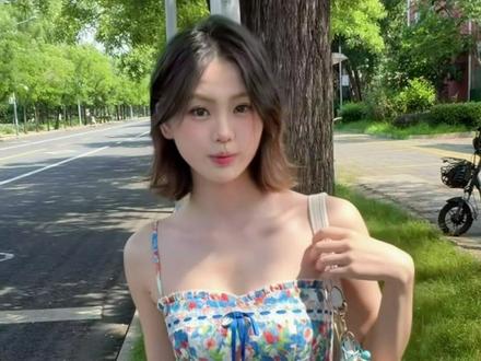 华泰证券开户vlog,小小财经博主正式上线! #抖音平台热门视频 #夏天当然要穿碎花裙了 #华泰证券开户 #莹莹win